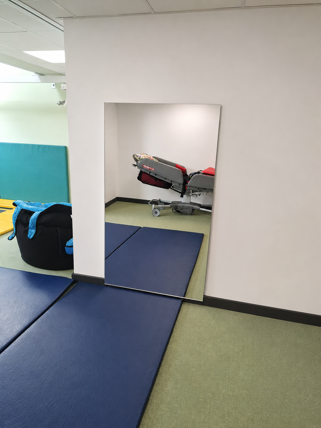 SecurVue™ Acrylic Mirror Panel